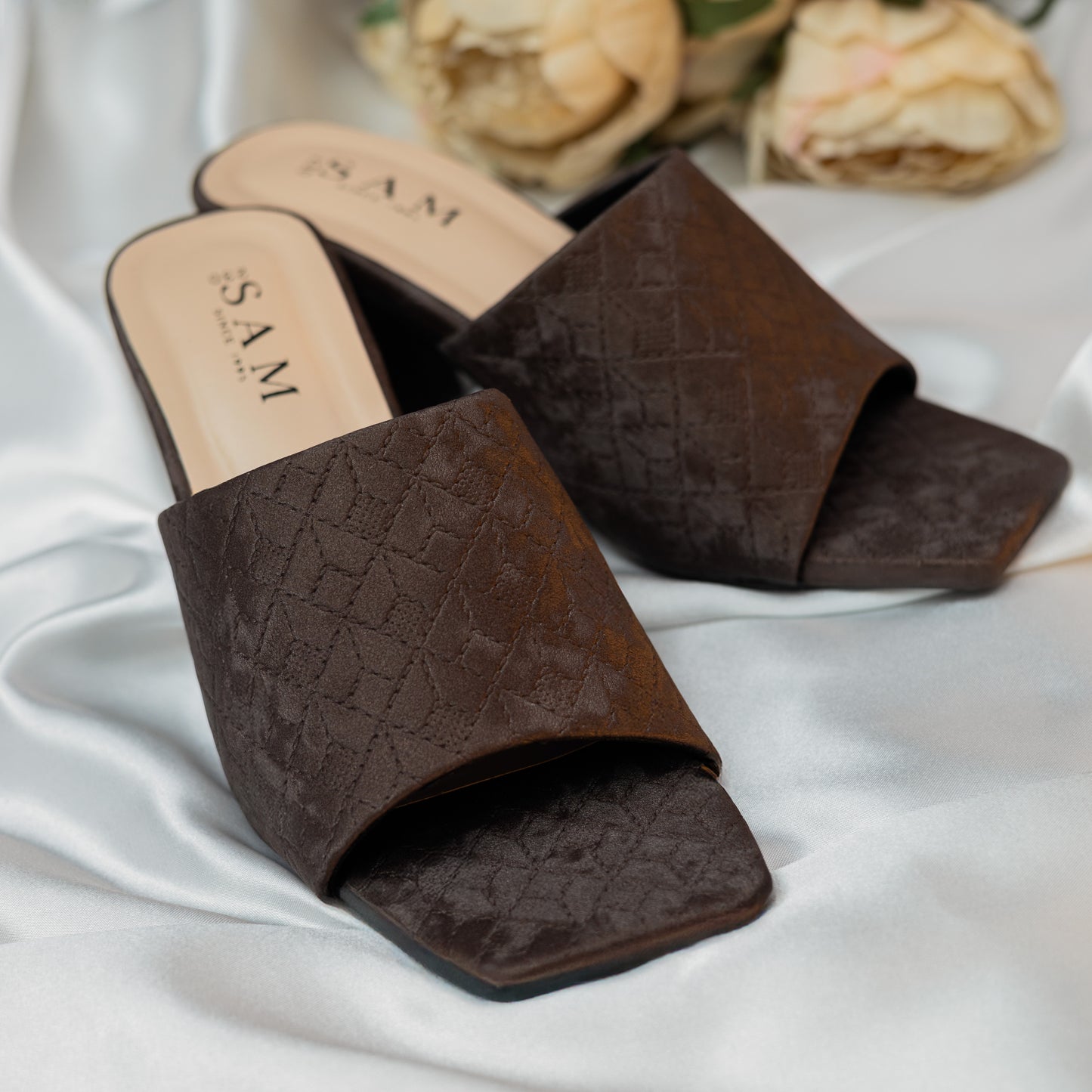 Textured Block Mule 2.7 Inch Heel