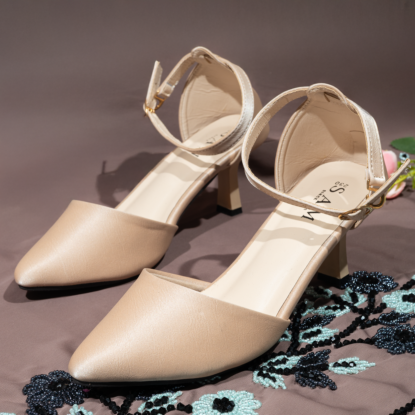 Monarch Pointed 2.5 inch Heels