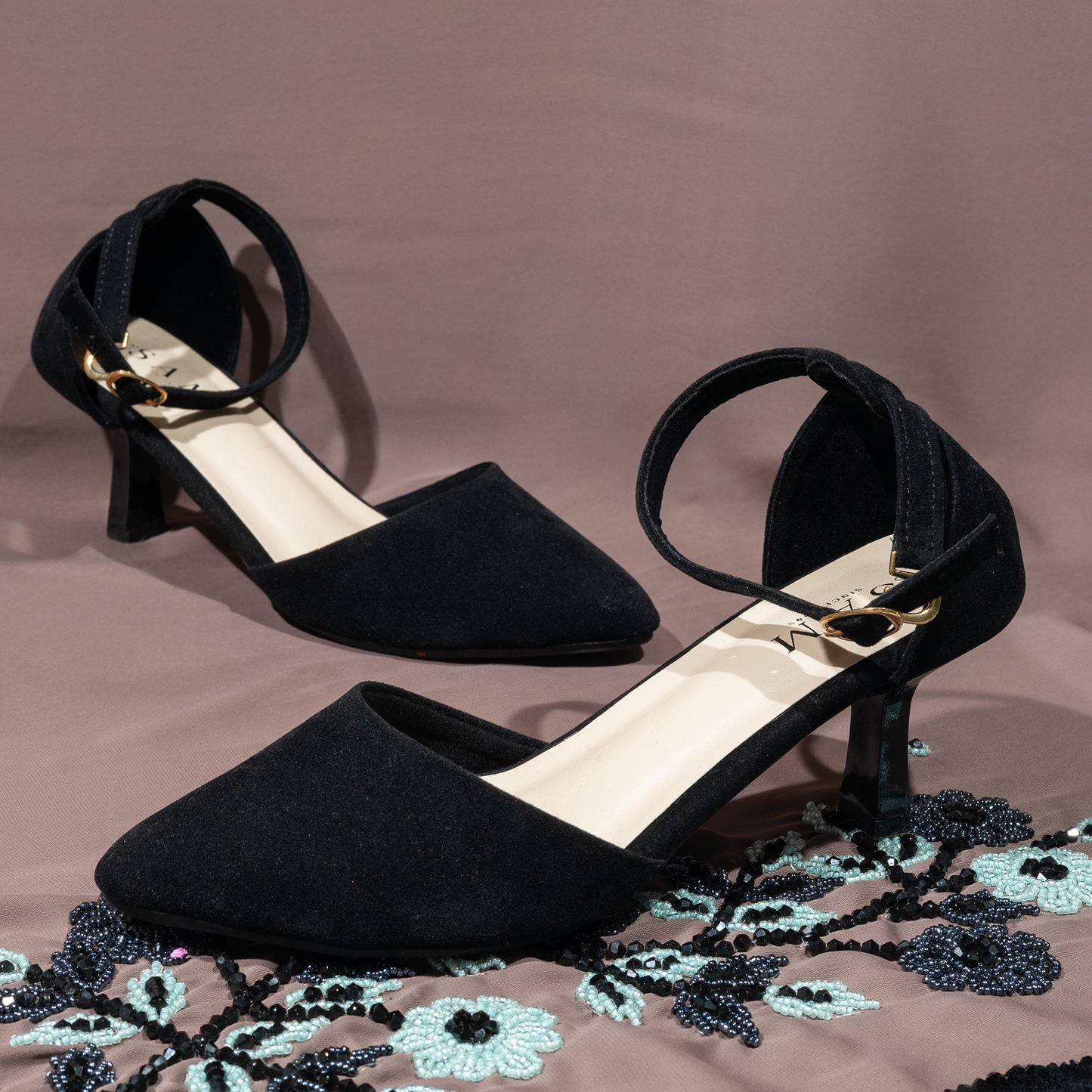 Monarch Pointed 2.5 inch Heels