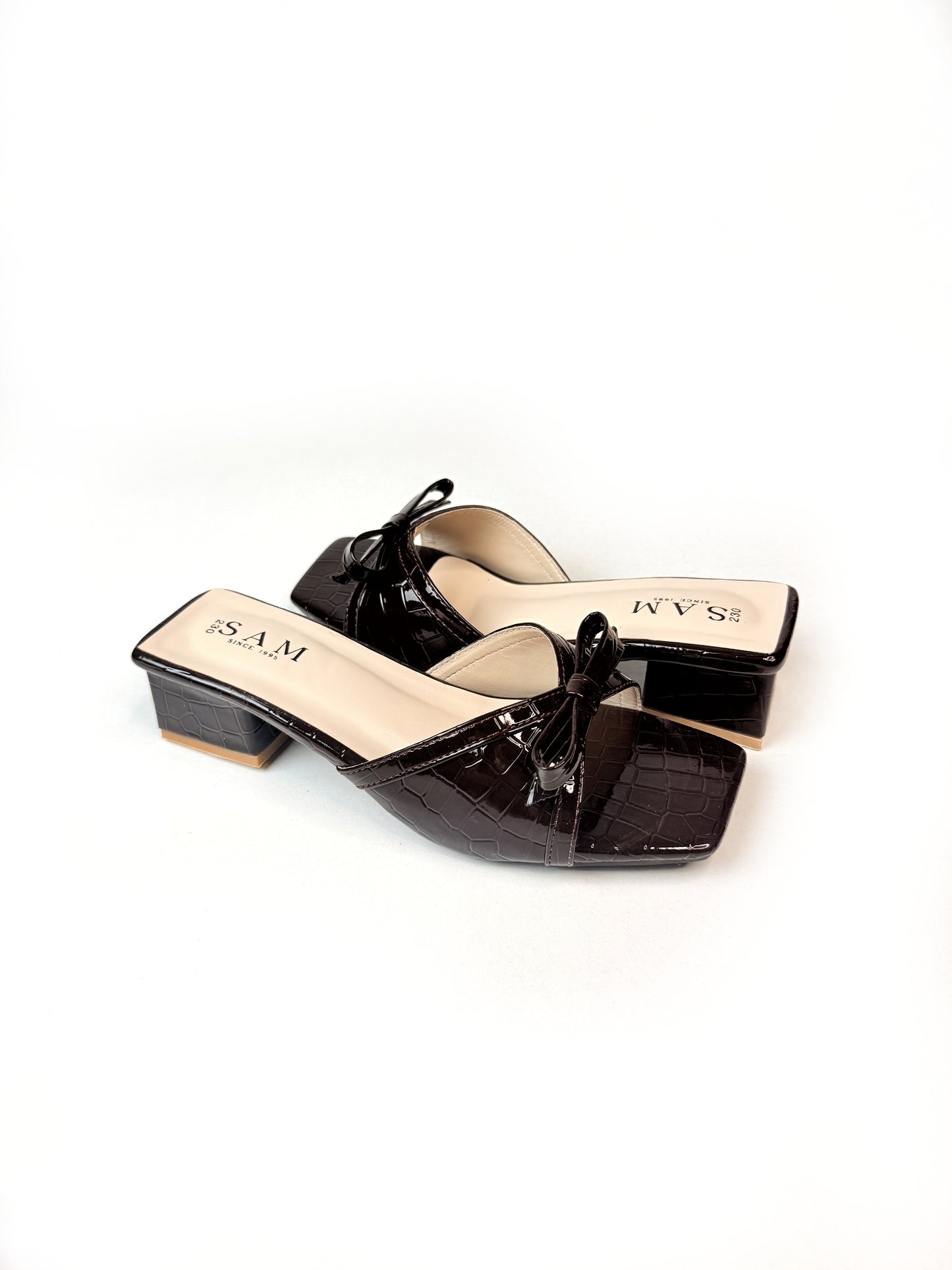 Croc Knot 1.5 inch Heel