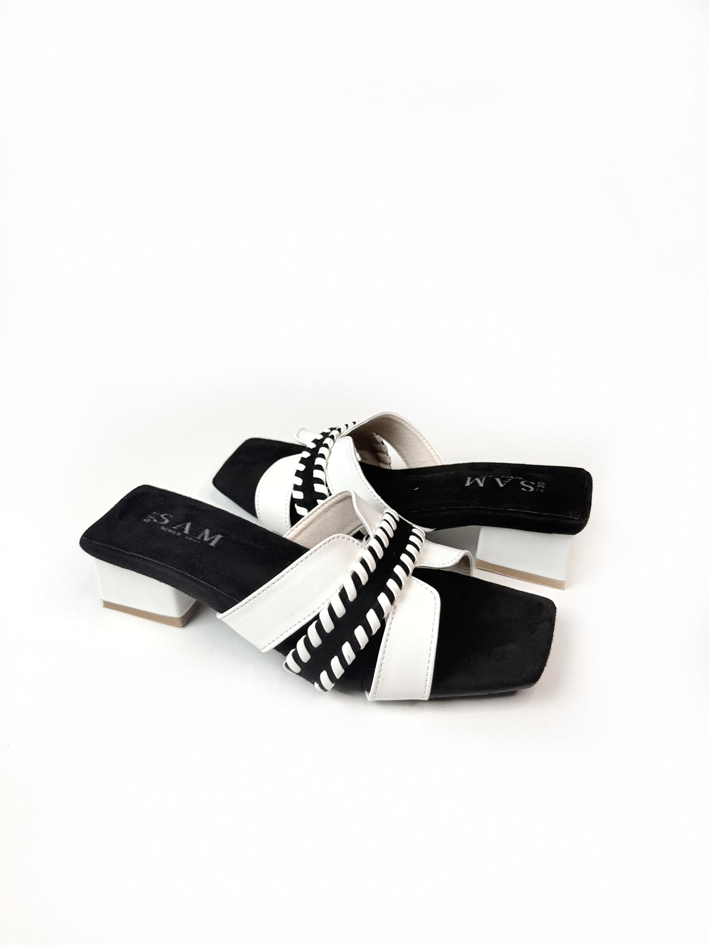 Contrast Stitch 1.5 inch Heel