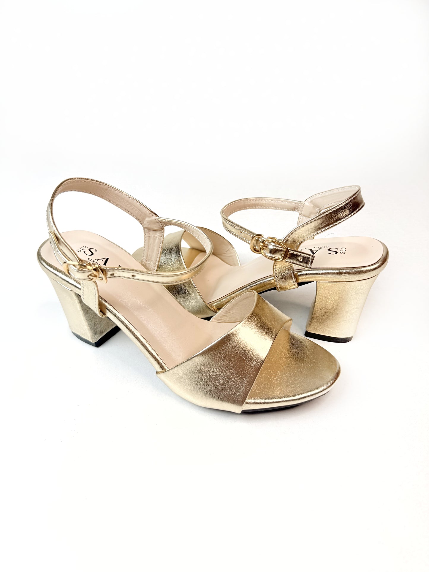 Sleek Metallic 2.7 inch Heel