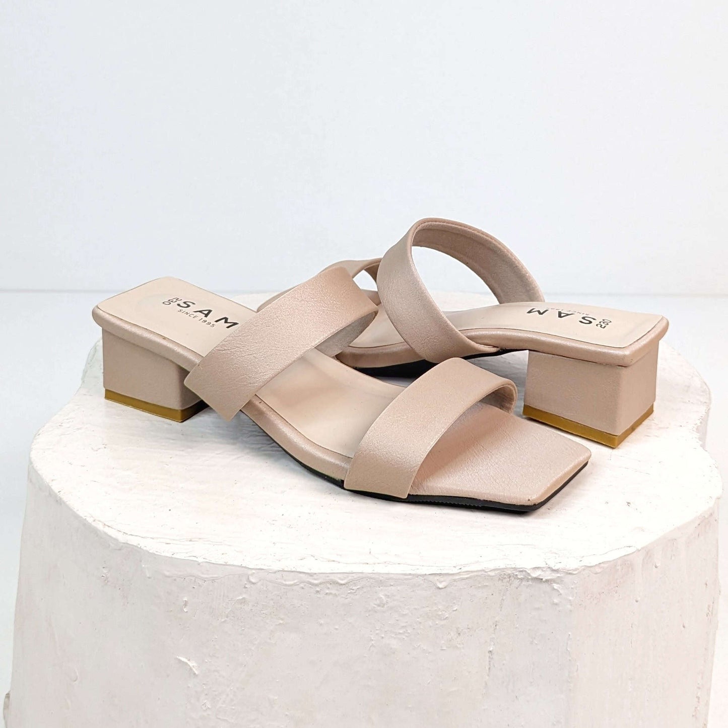 Minimal Double Thick Strap 1.5 Inch Heel